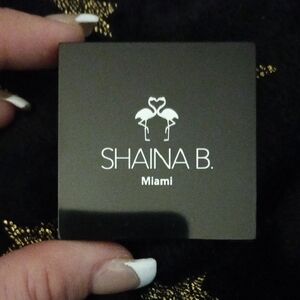 ⭐ 5 For $25 Shaina B Miami Eyeshadow Duo